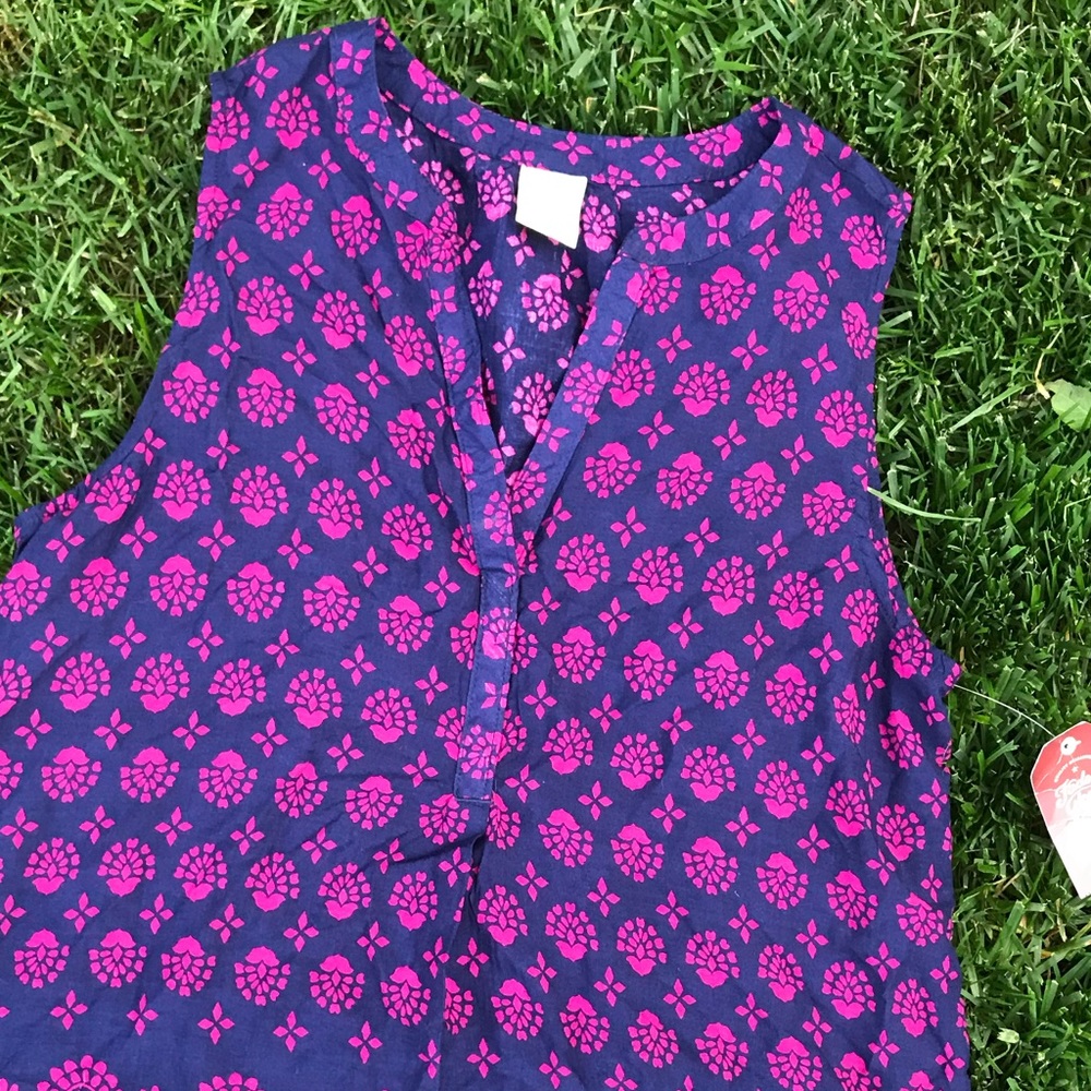 NWT • Sleeveless Purple Paisley Tunic • Medium - Picture 3 of 3